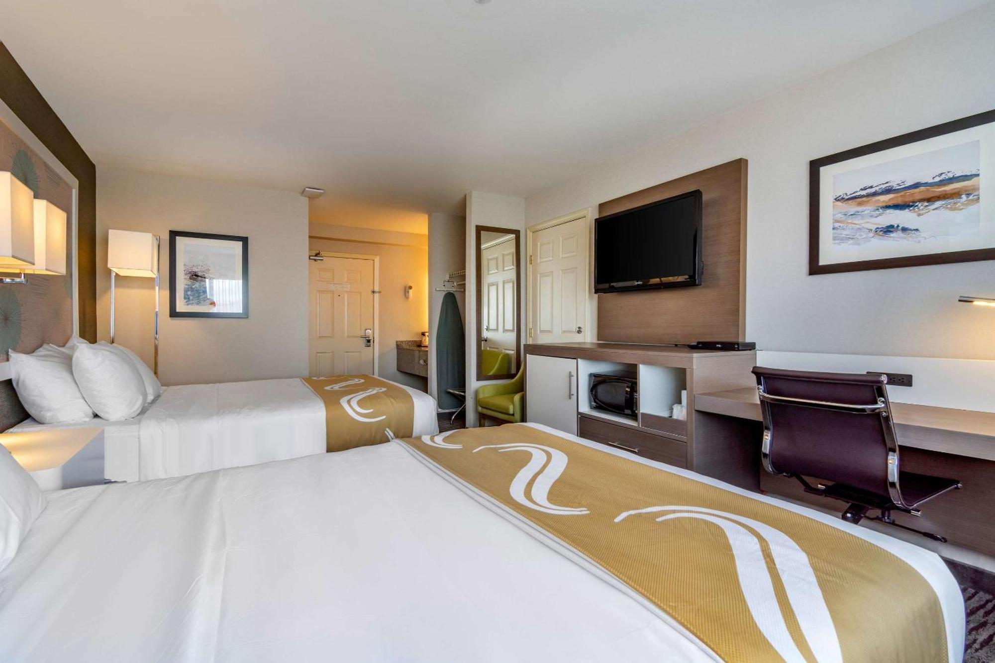 Quality Inn Камлупс Экстерьер фото