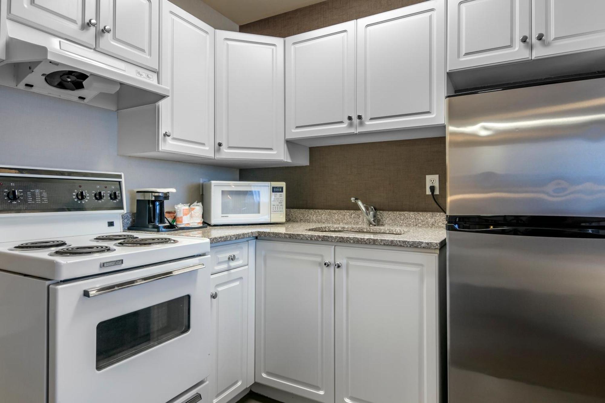 Quality Inn Камлупс Экстерьер фото